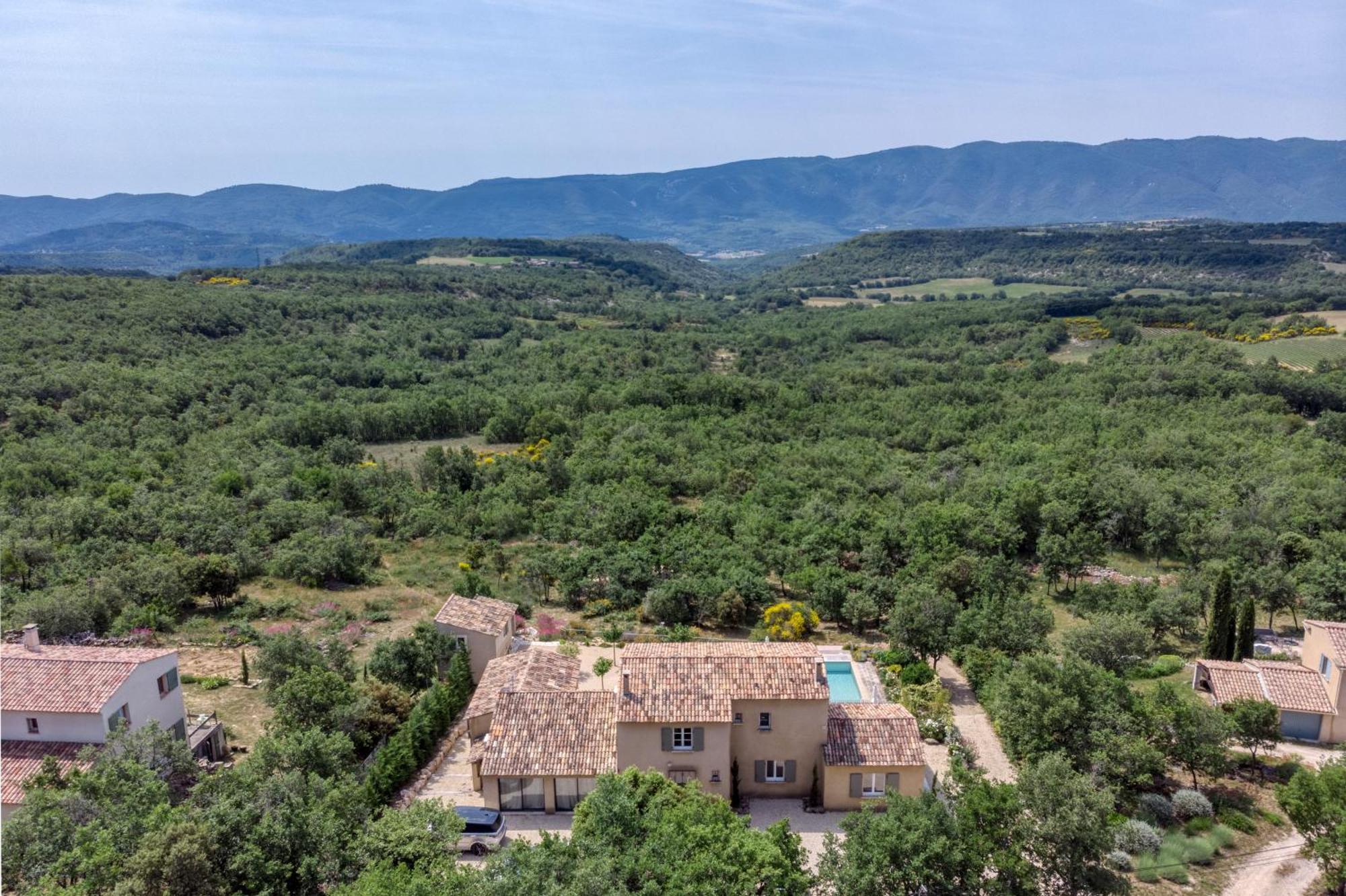 Bastide De Viens - Vue Luberon, Piscine Chauffee, Boulodrome Βίλα Εξωτερικό φωτογραφία