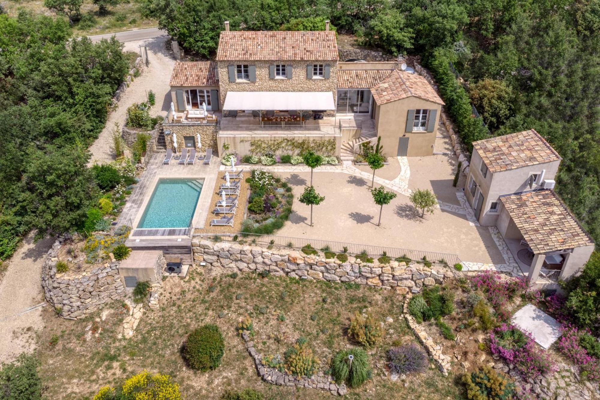 Bastide De Viens - Vue Luberon, Piscine Chauffee, Boulodrome Βίλα Εξωτερικό φωτογραφία