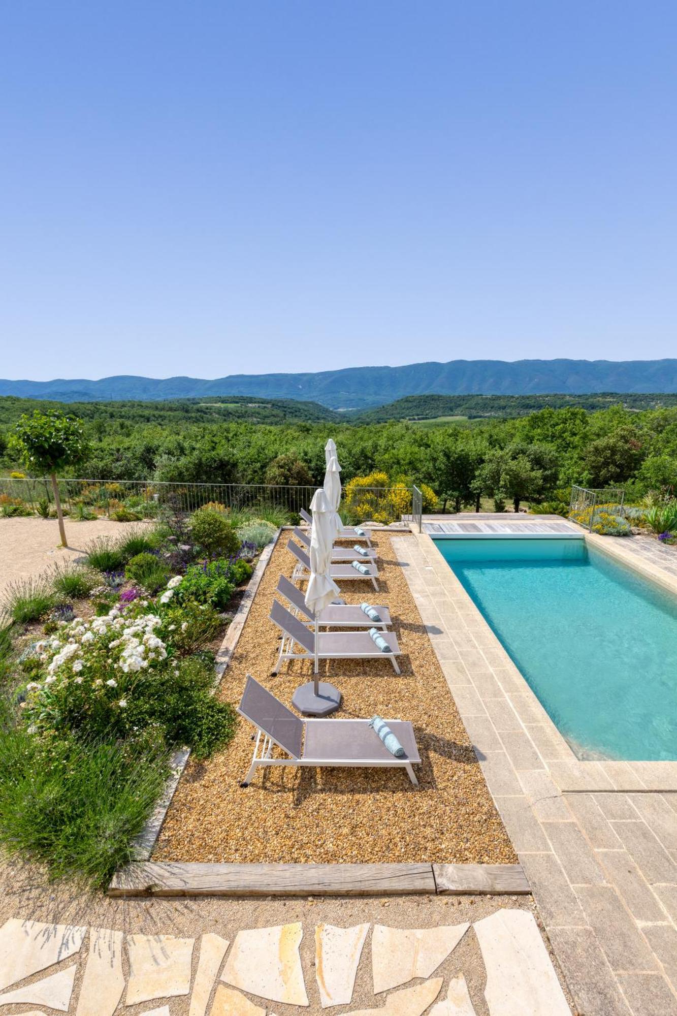 Bastide De Viens - Vue Luberon, Piscine Chauffee, Boulodrome Βίλα Εξωτερικό φωτογραφία